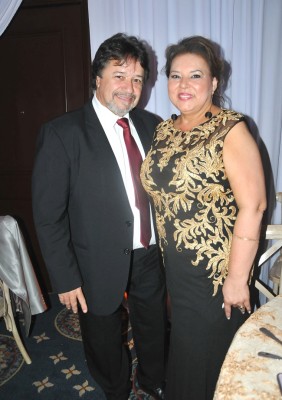 Juan Zuniga y Leticia de Zuniga