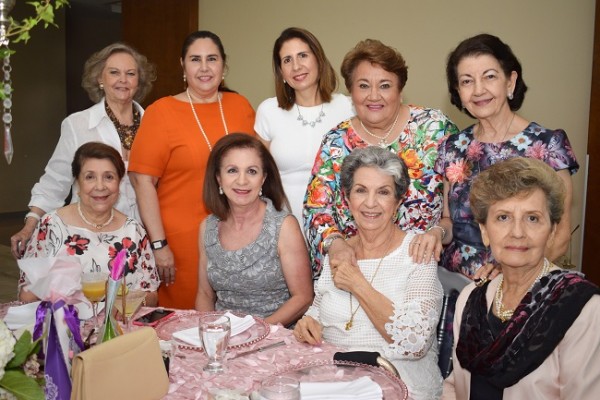 Las damas del Club de Jardinería Sampedrano compartieron una tarde inolvidable