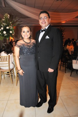 Los padrinos de boda, Rafael y Gladys de Orellana