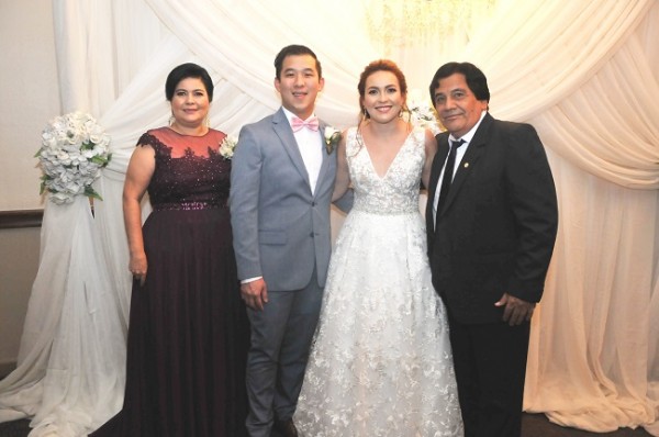 Maritza Arita, Jackson Mak, Itza Portillo y Manuel Cruzado