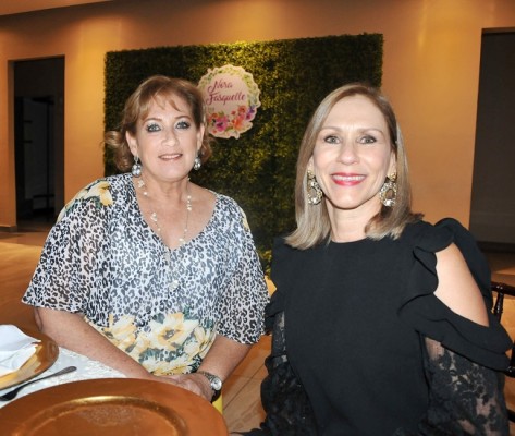 Patricia de Pineda y Belinda de Bueso