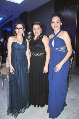 Sindy Hernández, Karen Sabillón y Karen Hernández