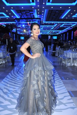 Ana Ordóñez luce regia en un diseño de Sherri Hill