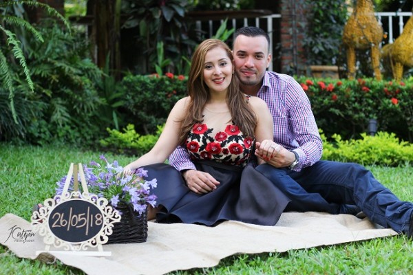 Erika y Carlos en una exclusiva imagen de preboda capturada por el lente profesional de Juan Carlos Castejón