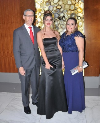 Jorge Romero, Martina Valbonesi y Ligia de Romero