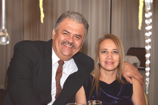 Sandra y Fernando Aparicio