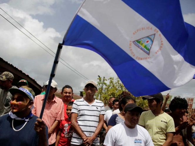 Miles de nicaragüenses honran a menores asesinados en protestas