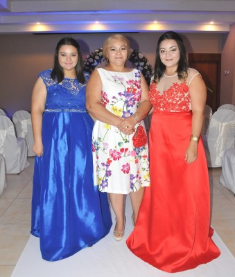 Angie Perdomo, Xiomara Aguilera y Heidy Perdomo