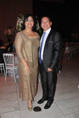 Carlos y Karla Collier