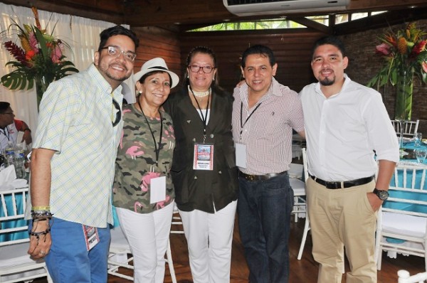 Enrique Oyuela, Margarita Rojas, Samuel Romero, Xiomara Lemus y Óscar Cerrato.