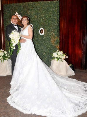 Nicky Ortega y Melissa Castillo cumplieron su sueño al unierse en matrimonio y ahora disfrutan de su luna de miel ¡Felicidades!