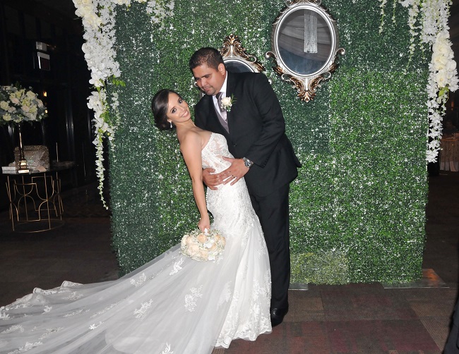 La boda de Dennis y Benedetta: elegancia y naturalidad a partes iguales