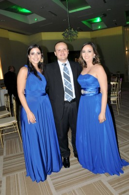 Juline Faraj, Rafael Alcocer y Claudia de Alcocer