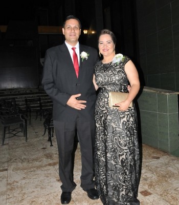 Los también padrinos de boda, Eduardo Flores y Luisa Oliva