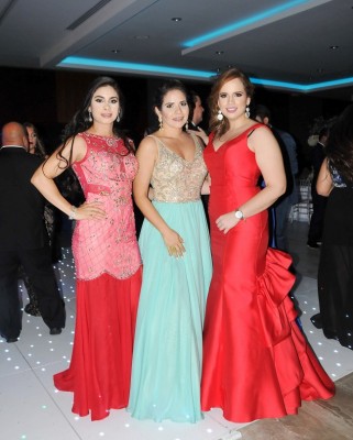 Nahara de Chávez, Alejandra Grande y Paola Montero