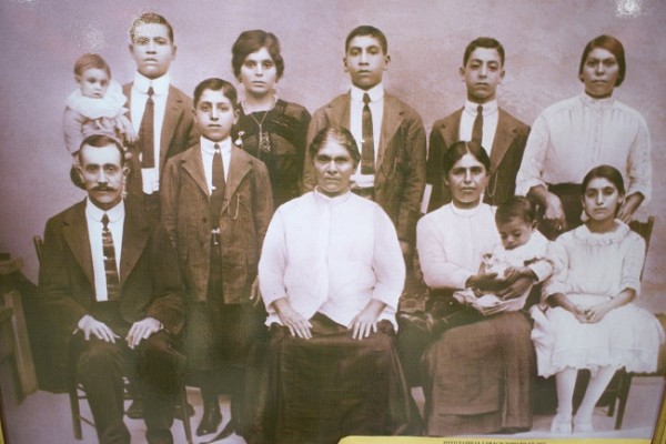 Una foto del recuerdo de Don Domingo Larach quien llegó a San Pedro Sula en 1890 iniciando en la tercera avenida un negocio, allí comenzó todo el engranaje empresarial de la familia Larach