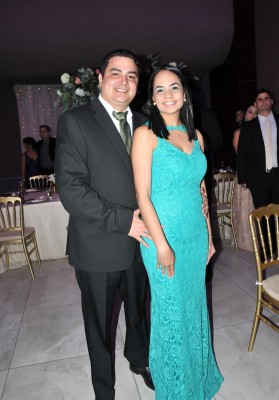 Walter Fajardo y Melissa Medina de Fajardo