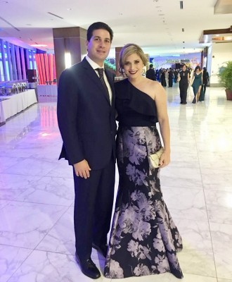 Melissa Villegas Canahuaty y su guapo esposo