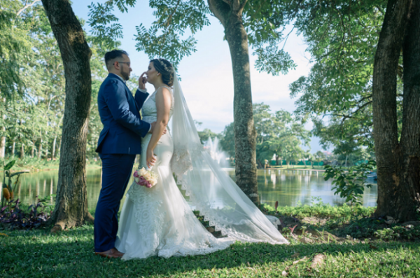 Mónica Pineda y Héctor Sabillón en una imagen fabulosa