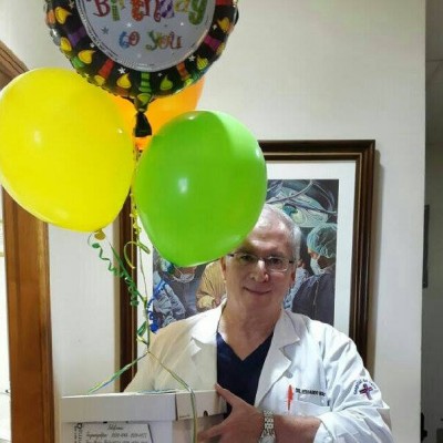 Congratulaciones al doctor Eduardo Bueso