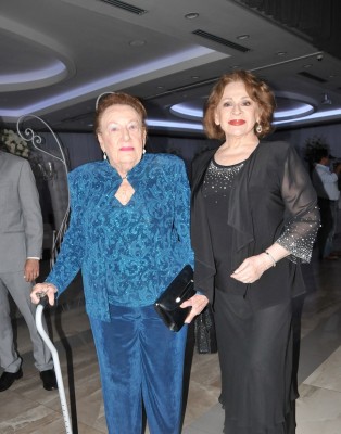 Doña Bertha Fiszman y Jackeline de Rivera