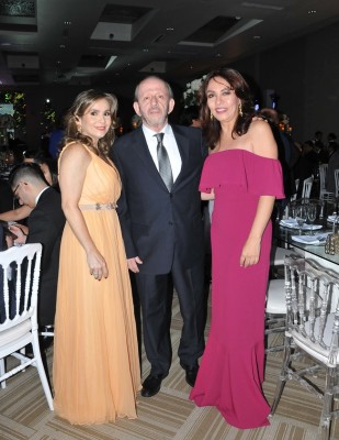 Elena Faraj, Henry y Denise Nasser