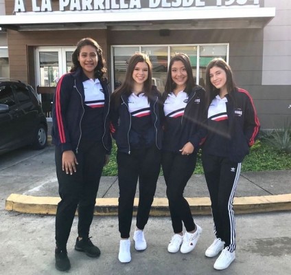 Genesis Trejo, Gabriela Alvarado,Gabriela Zaldivar y Valeria Brizuela