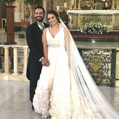 Gerardo Murillo y su esposa en una hermosa imagen