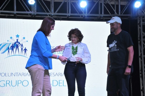 Maritza Soto de Lara de San Pedro Sula, distinguida como "Responsabilidad Social Empresarial" 