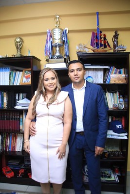 Karen Gissel Zavala Nuñez y Gerson Eduardo Morataya Ruano se unieron en matrimonio civil el pasado 27 de agosto y mañana sábado