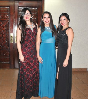 Keren, Cesia y Ariyuri Flores