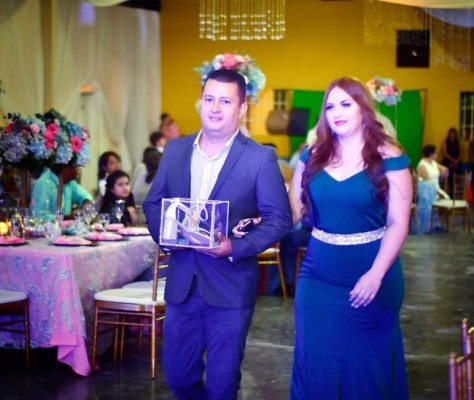 Lesvin y Vanesa Ardon