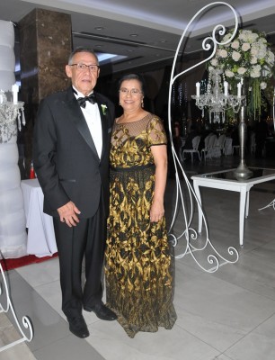 Los padres de la novia Carlos Imendia e Isabel Borja de Imendia