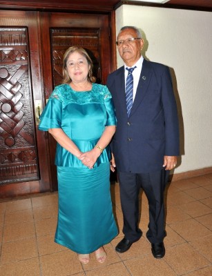 Los padres de la novia, Hermilo Sánchez Nájera y Yanet Luna