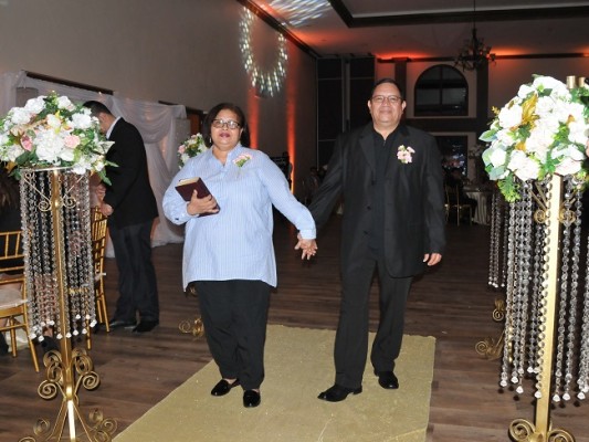 Los padrinos de boda, Marco Antonio Zelaya y Elena de Zelaya