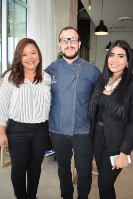 Susan Barrera, coordinadora comercial Hyatt Place, Carlos Cardona, Chef Ejecutivo y Laura Ganoza, gerente de alimentos y bebidas.