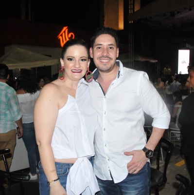 Melissa Wolozny y Nicolas Romero