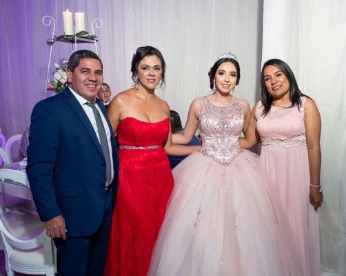 Omar Zuniga, Yadira de Zuniga, Lilian Amanda López y Doris Gutierrez