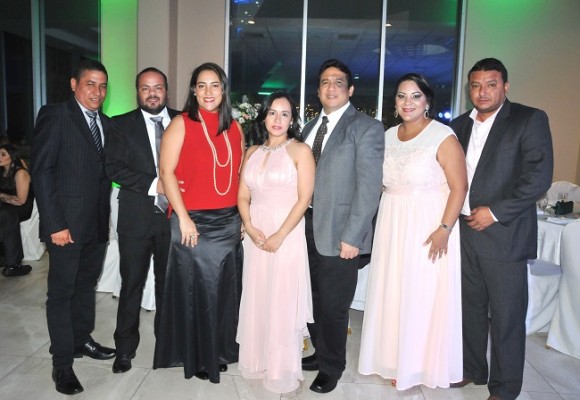 Antonio Agurcia, Mario Bulnes, Michelle Cruz, Francis de Alvarado, Gerardo Alvarado, Jessy y Mario Ruíz