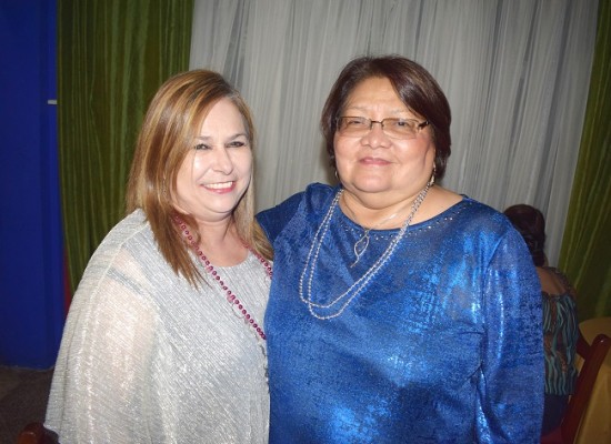 La amistades de doña Antonieta Escobar, compartieron con ella la celebración del 25 aniversario de Jalapeños.