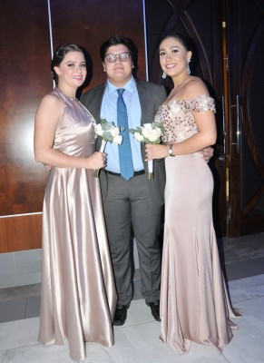 Diana Vijil, Eduardo Contreras y Laura Vijil