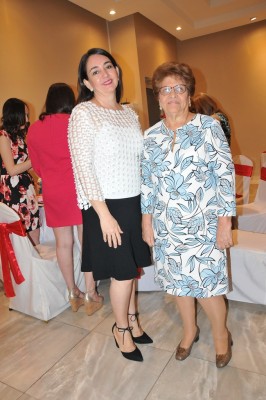 Jenny Barahona y Rosaura de Reyes