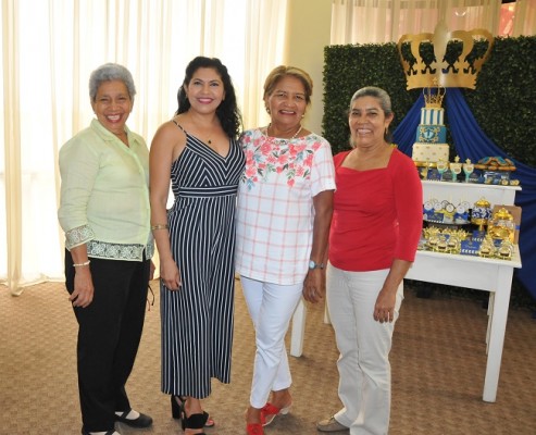 Luz Marina Colindres, Mirta Osorio, Reny Garay y Ana Elvir