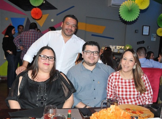 Manuel Orellana, Nilda Valladares, José Luis Crespín y Michelle Crespín