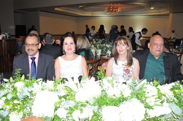 Max Sorto, Lila de Sorto, Patty Murillo y Anibal Murillo