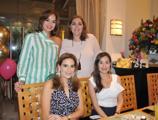 Melisa Garza, Celeste Fajardo, Blanca Hawit y Jeannette Larach