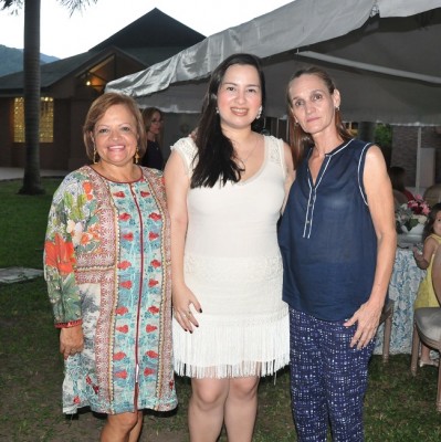 Elena Dubón, Christiane Rodríguez y Rosa Valladares