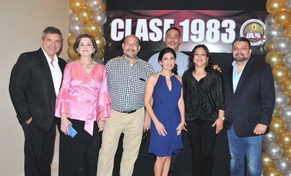 Joaquín Valle, Norma Cardona, Martín Castillo, Dina Domínguez, Carlos Bascha, Sandra Cáceres y Alex Sierra