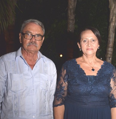 Los padres del novio, Ercilia y Francisco Barraza