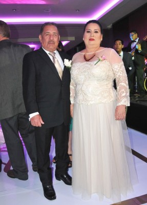 Los padres del novio, Elia Antonia Ventura y Gonzalo Hernán Quezada